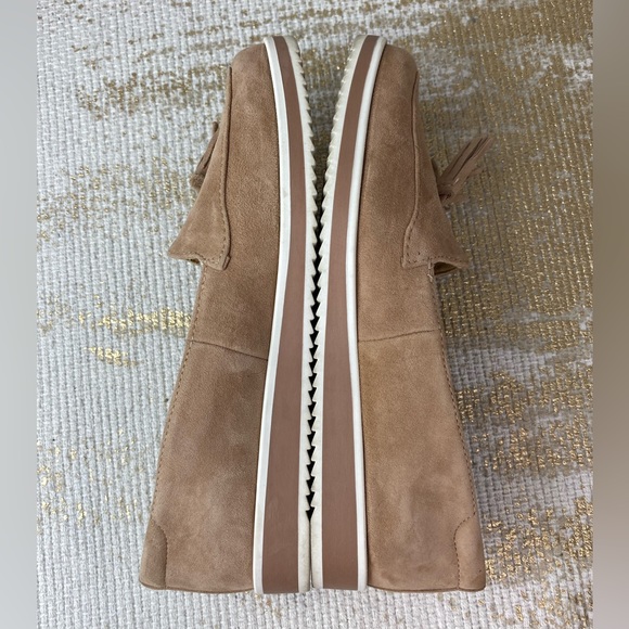 NATURALIZER Tan Suede Tassel Loafers | Size 7W - Picture 9 of 11
